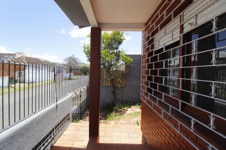 Casa à venda com 100m², 2 quartos e 2 vagasQuintal