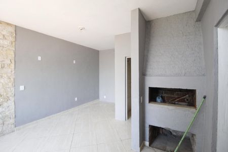 Casa à venda com 100m², 2 quartos e 2 vagasChurrasqueira