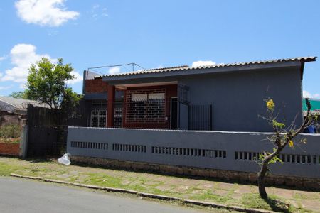 Casa à venda com 100m², 2 quartos e 2 vagasFachada