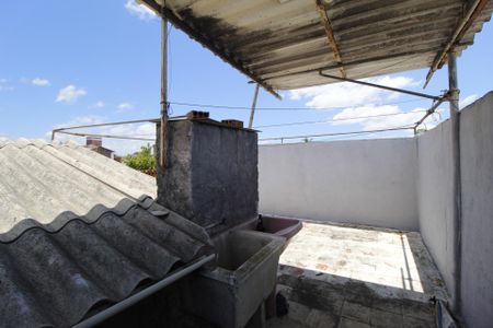 Casa à venda com 100m², 2 quartos e 2 vagasTerraço