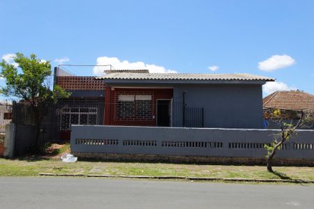 Casa à venda com 100m², 2 quartos e 2 vagasFachada