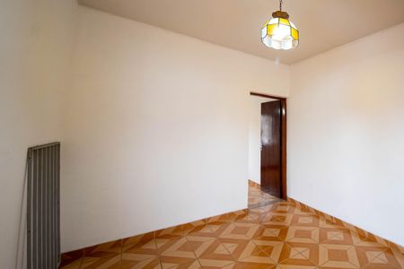 Casa à venda com 179m², 4 quartos e 2 vagasQuarto 2
