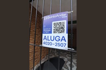 Placa  de casa para alugar com 2 quartos, 125m² em Jardim Thelma, São Bernardo do Campo