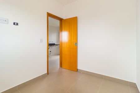 Quarto 1 de apartamento para alugar com 2 quartos, 42m² em Vila Antonieta, São Paulo