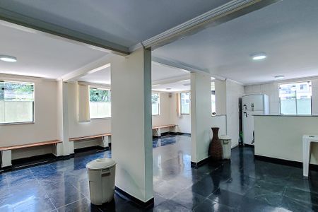 Apartamento à venda com 81m², 2 quartos e 1 vagaÁrea comum