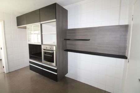 Apartamento para alugar com 125m², 3 quartos e 2 vagasCozinha