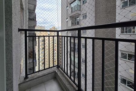 Apartamento para alugar com 46m², 2 quartos e 1 vagaSacada