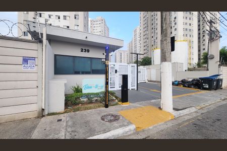Apartamento para alugar com 45m², 2 quartos e 1 vagaFachada ADESIVO INSTALADO