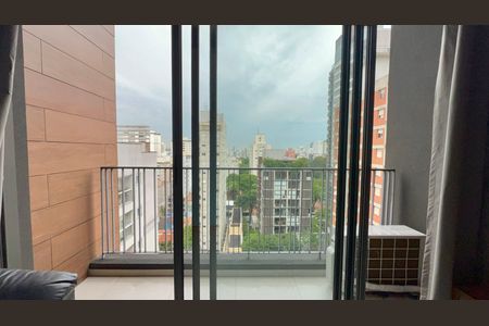 Varanda de kitnet/studio para alugar com 1 quarto, 25m² em Pinheiros, São Paulo