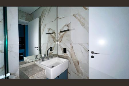 Studio para alugar com 25m², 1 quarto e sem vaga Studio para alugar com 25m², 1 quarto e sem vagaBanheiro