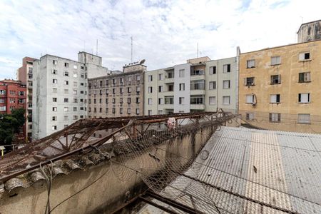 Vista de kitnet/studio à venda com 1 quarto, 30m² em Santa Ifigênia, São Paulo