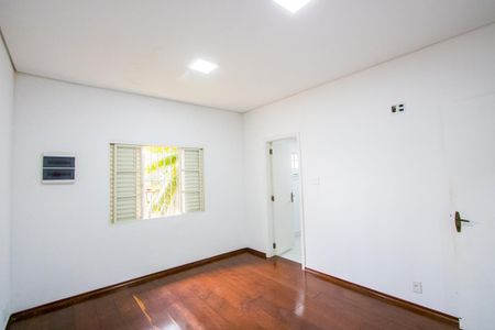 Casa para alugar com 180m², 3 quartos e 3 vagasQuarto 1 - Suíte