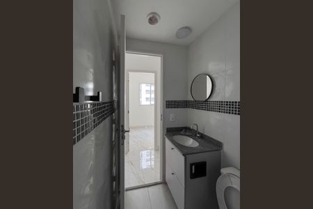 Apartamento para alugar com 37m², 2 quartos e sem vagaBanheiro