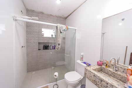 Casa à venda com 185m², 3 quartos e 2 vagasBanheiro 2