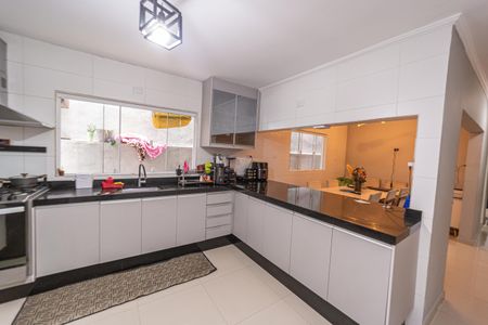 Casa à venda com 185m², 3 quartos e 2 vagasCozinha