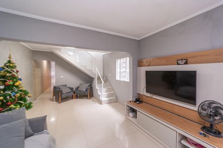 Casa à venda com 185m², 3 quartos e 2 vagasSala