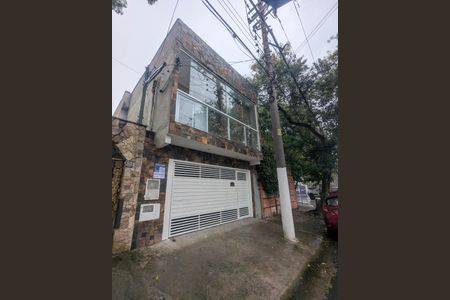 Casa à venda com 185m², 3 quartos e 2 vagasFachada