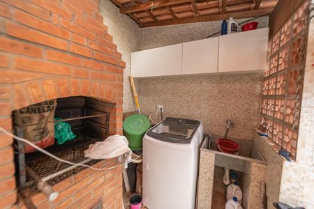 Casa à venda com 185m², 3 quartos e 2 vagasÁrea gourmet / Área de Serviço