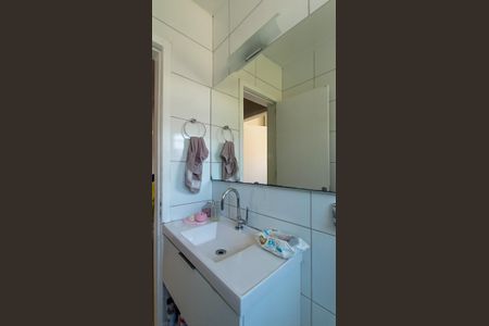 Apartamento à venda com 64m², 2 quartos e 1 vaga Apartamento à venda com 64m², 2 quartos e 1 vagaBanheiro