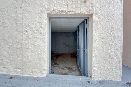 Casa para alugar com 380m², 5 quartos e 5 vagasPorão