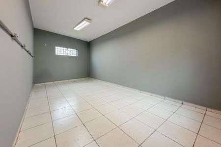 Casa para alugar com 380m², 5 quartos e 5 vagasEdícula - Quarto 4