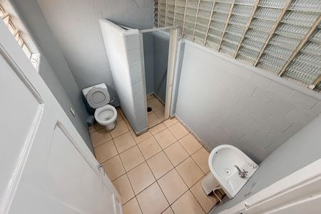 Casa para alugar com 380m², 5 quartos e 5 vagasBanheiro da Suíte