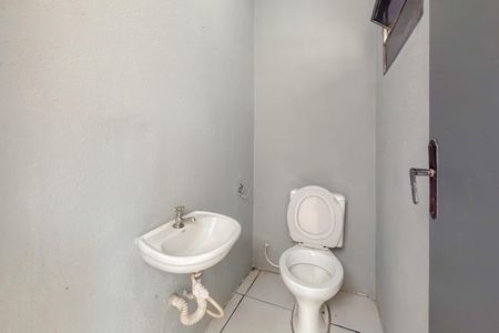 Casa para alugar com 380m², 5 quartos e 5 vagasBanheiro da Área Externa