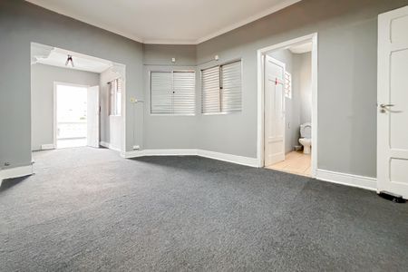 Casa para alugar com 380m², 5 quartos e 5 vagasSuíte