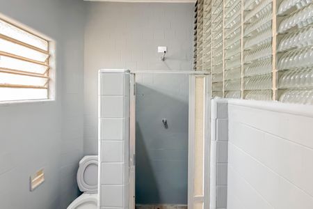 Casa para alugar com 380m², 5 quartos e 5 vagasBanheiro da Suíte