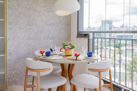 Apartamento para alugar com 116m², 3 quartos e 2 vagasDetalhe