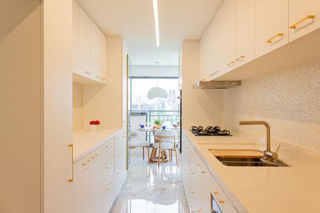 Apartamento para alugar com 116m², 3 quartos e 2 vagasCozinha