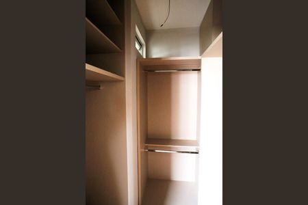 Apartamento para alugar com 68m², 2 quartos e 2 vagasCloset da suíte