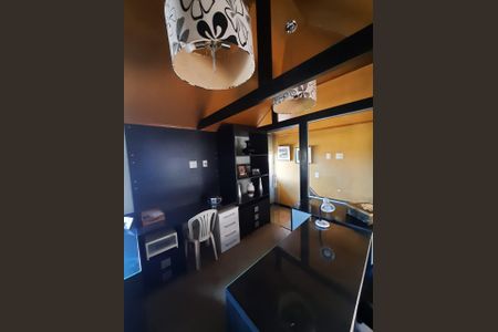 Casa de condomínio à venda com 310m², 3 quartos e 2 vagasSala