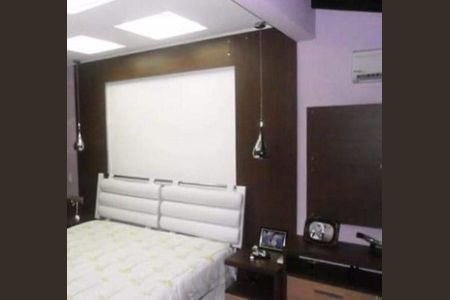 Casa de condomínio à venda com 310m², 3 quartos e 2 vagasQuarto