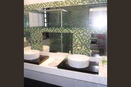 Casa de condomínio à venda com 310m², 3 quartos e 2 vagasBanheiro