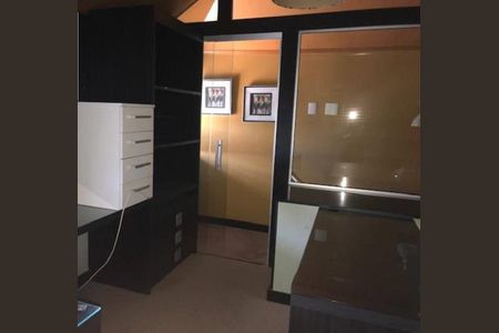 Casa de condomínio à venda com 310m², 3 quartos e 2 vagasSala