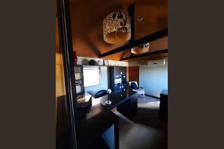 Casa de condomínio à venda com 310m², 3 quartos e 2 vagasSala