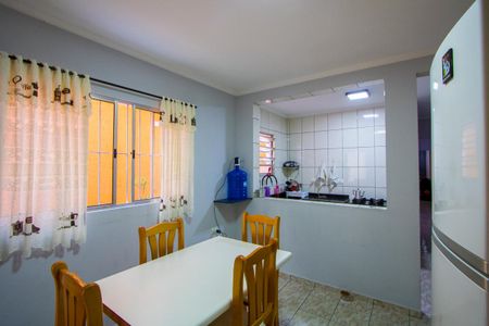 Casa à venda com 124m², 3 quartos e 2 vagasCopa