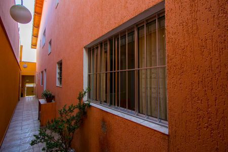 Casa à venda com 124m², 3 quartos e 2 vagasCorredor externo