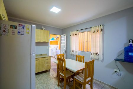 Casa à venda com 124m², 3 quartos e 2 vagasCopa