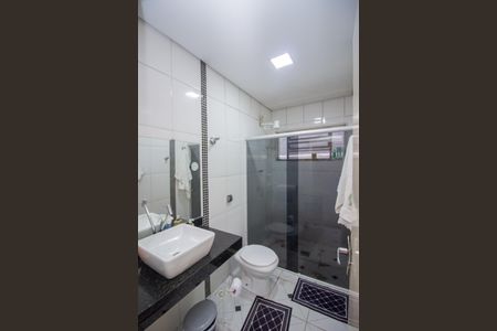 Casa à venda com 117m², 4 quartos e 4 vagasBanheiro Social