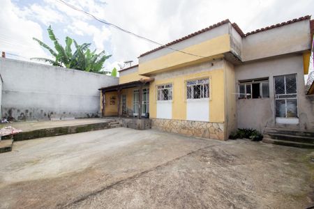 Casa à venda com 117m², 4 quartos e 4 vagasGaragem