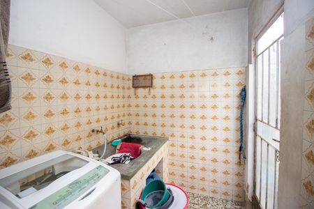 Casa à venda com 117m², 4 quartos e 4 vagasCozinha e Área de Serviço