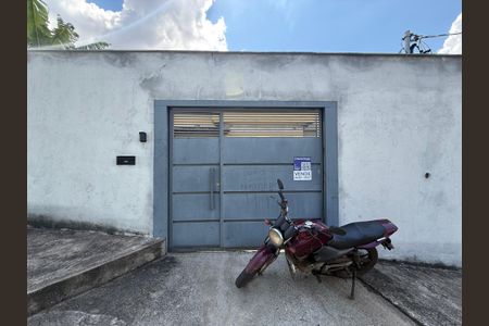 Casa à venda com 117m², 4 quartos e 4 vagasFachada