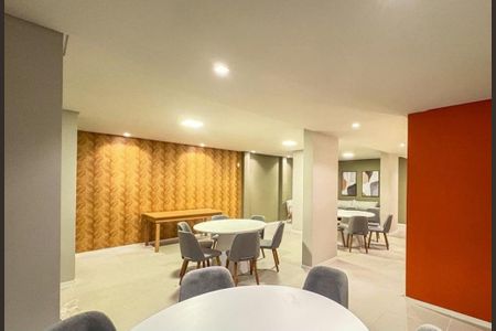 Apartamento para alugar com 34m², 2 quartos e sem vagaÁrea comum - Salão de festas