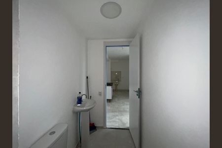 Apartamento para alugar com 34m², 2 quartos e sem vagaBanheiro