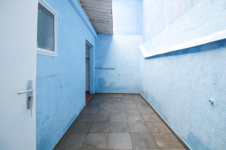 Casa à venda com 80m², 2 quartos e sem vagaQuintal