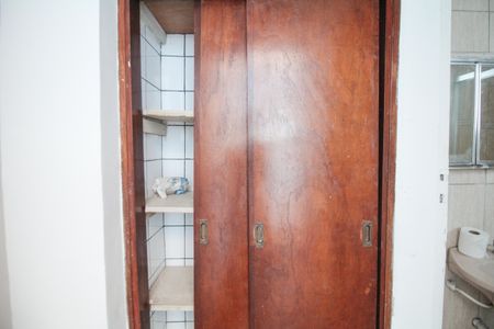 Casa à venda com 80m², 2 quartos e sem vagaCozinha - Despensa