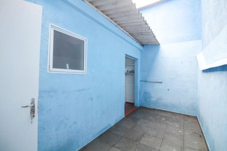 Casa à venda com 80m², 2 quartos e sem vagaQuintal