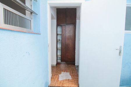 Casa à venda com 80m², 2 quartos e sem vagaQuintal